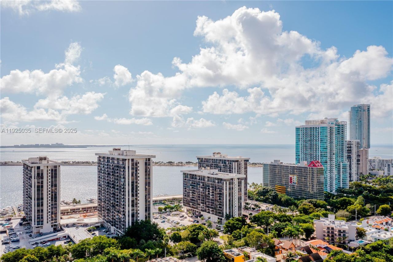 1925 Brickell Ave, Unit D2006, Miami, FL 33129 Photo