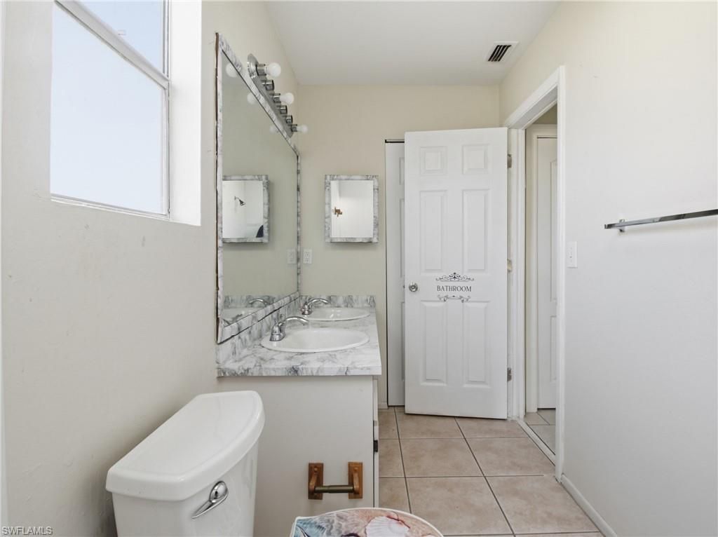 2802 2nd St Sw, Lehigh Acres, FL 33976 Photo