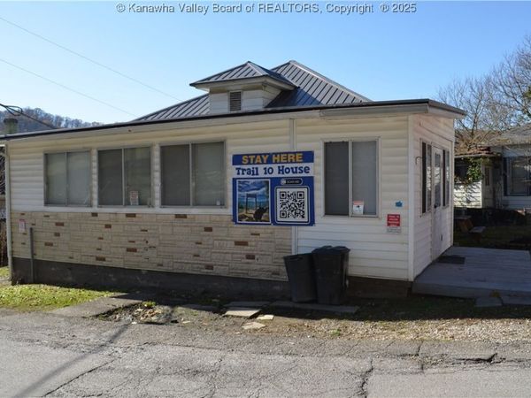 301 W 4th Street, Williamson, WV 25661