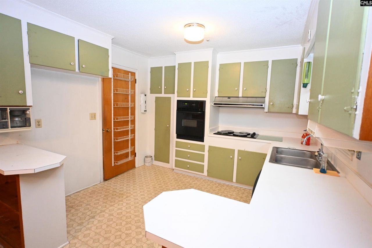 2015 Stratford Road Photo 10