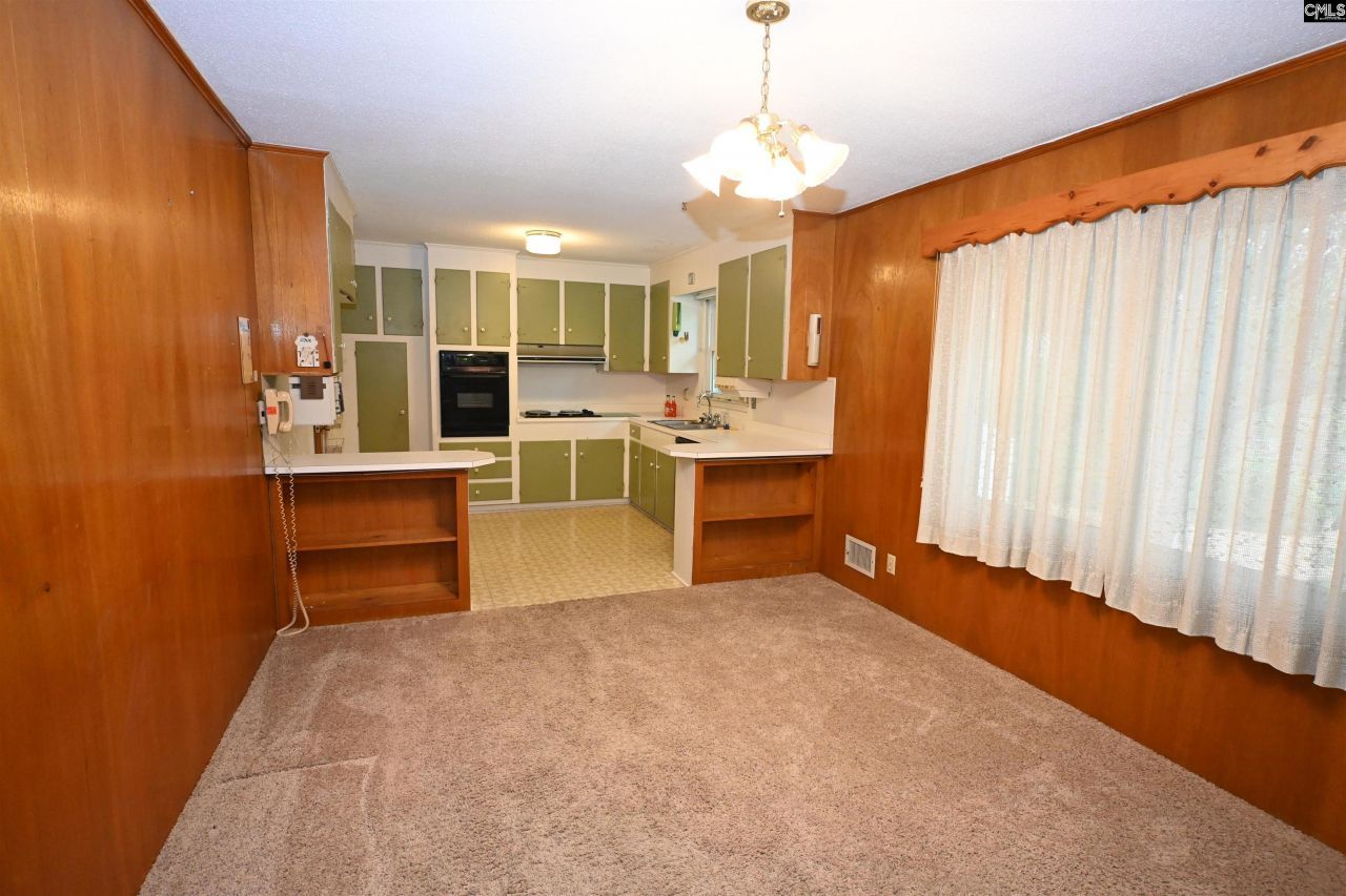 2015 Stratford Road Photo 13