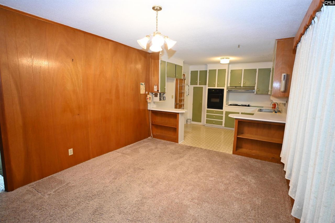 2015 Stratford Road Photo 14