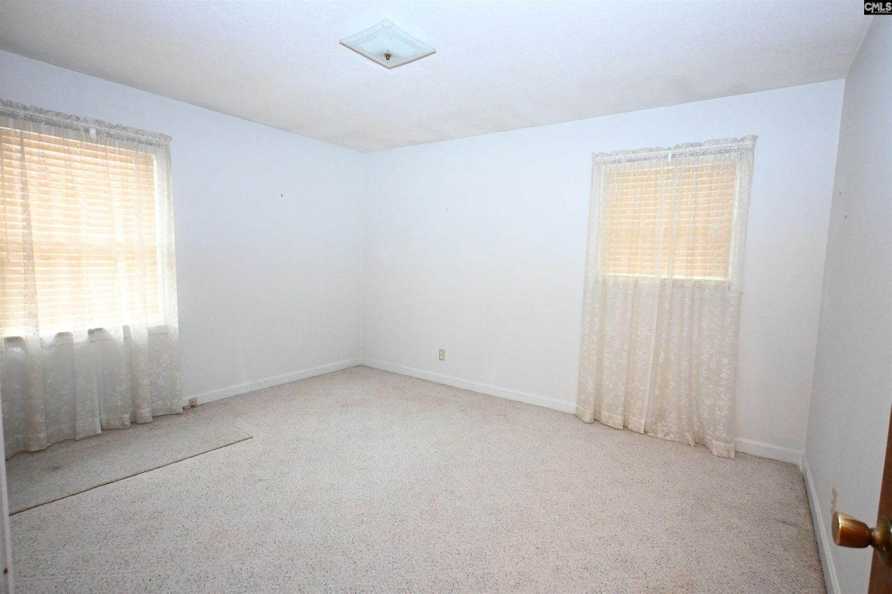 2015 Stratford Road Photo 21