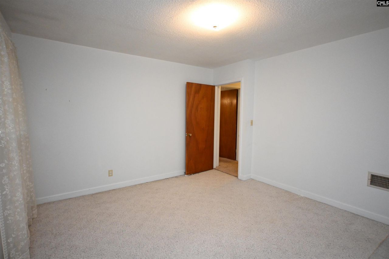 2015 Stratford Road Photo 23