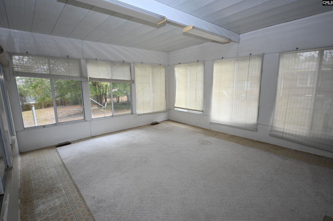 2015 Stratford Road Photo 33