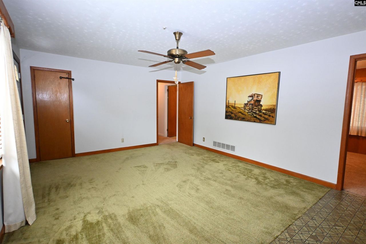 2015 Stratford Road Photo 6