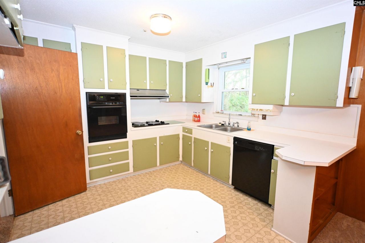 2015 Stratford Road Photo 7