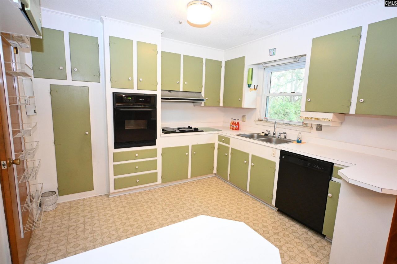 2015 Stratford Road Photo 9