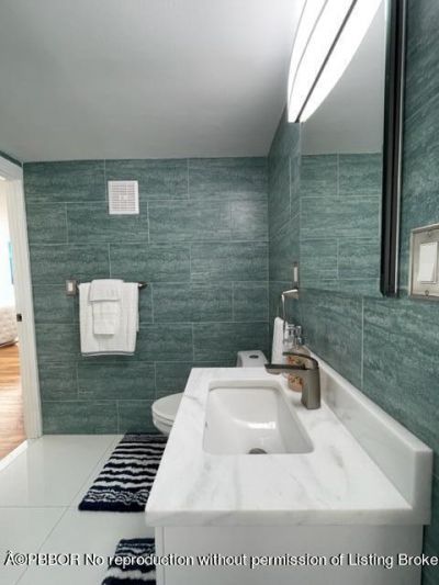 402 Seabreeze Avenue, Palm Beach, FL 33480 Photo