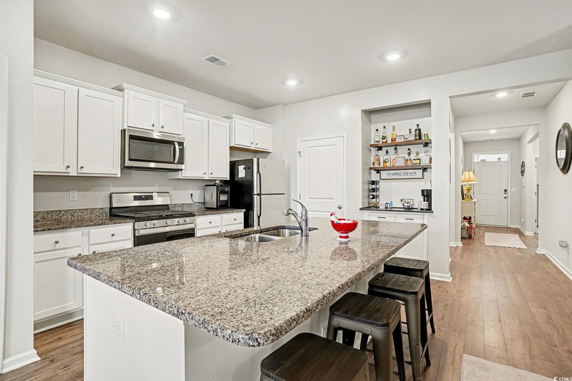 3923 Nandina Ct. Photo 9