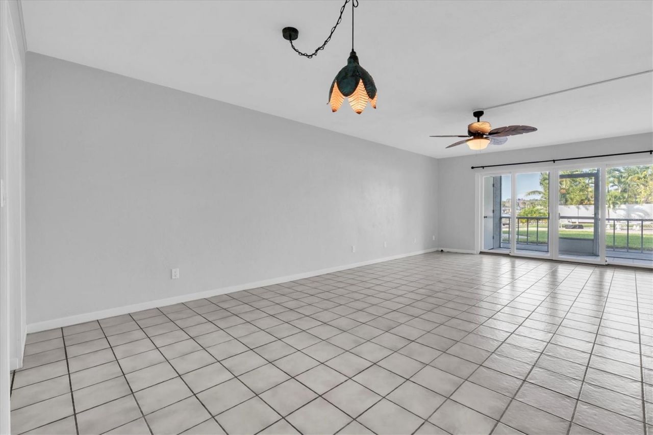 3717 46th Avenue S, Unit 6, Saint Petersburg, FL 33711 Photo