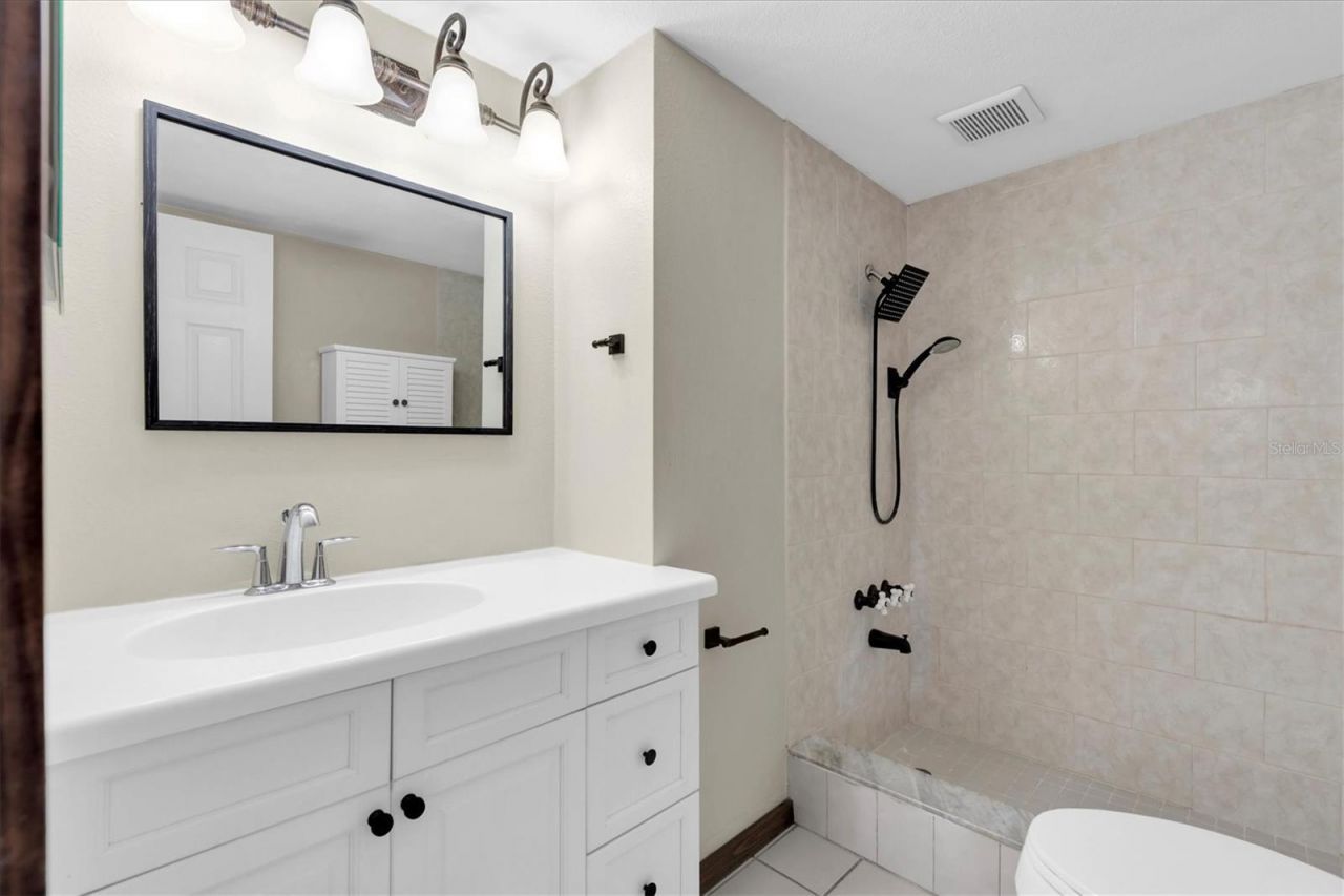 3717 46th Avenue S, Unit 6, Saint Petersburg, FL 33711 Photo