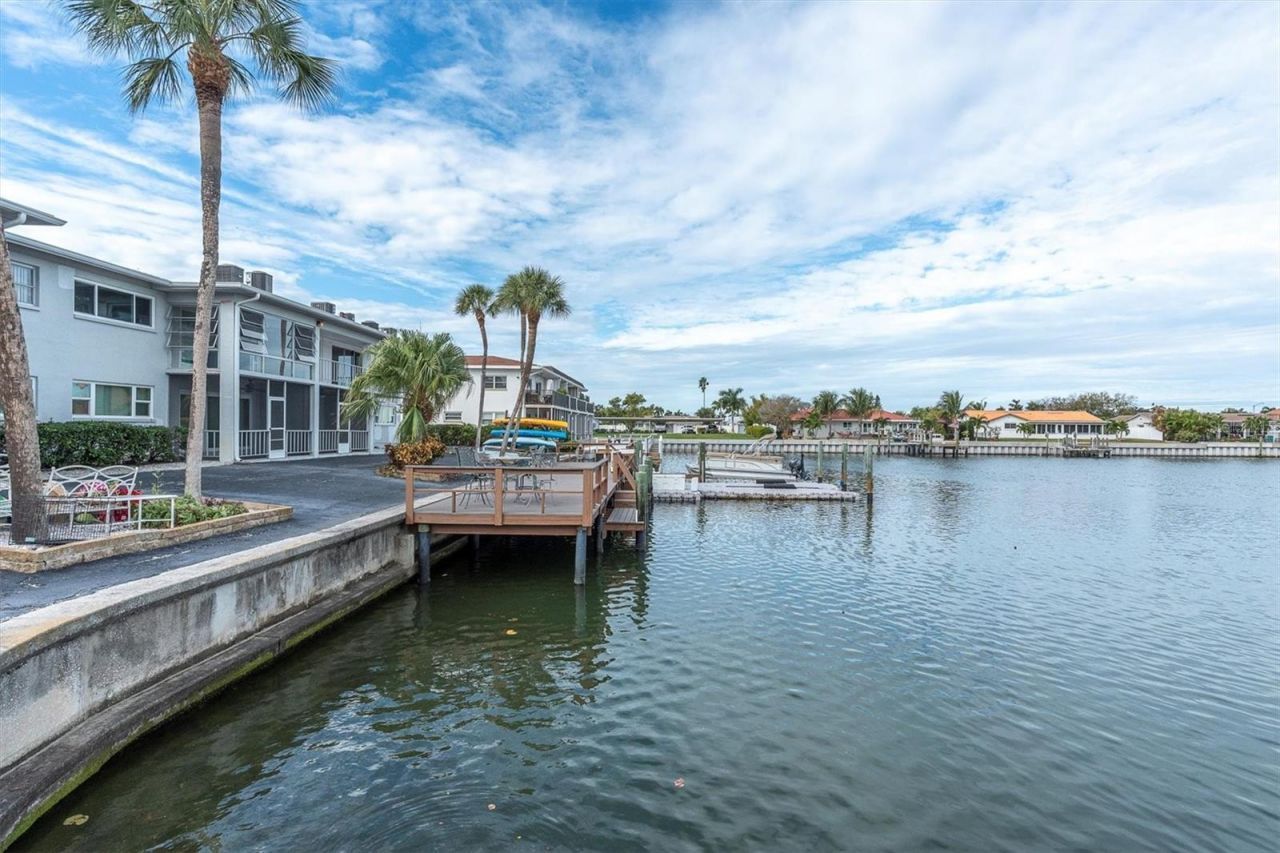 3717 46th Avenue S, Unit 6, Saint Petersburg, FL 33711 Photo