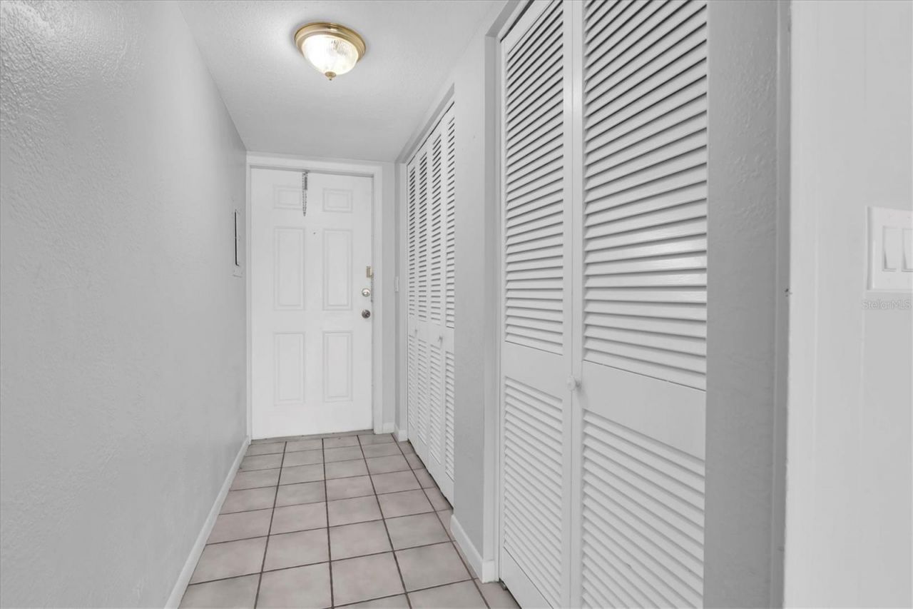 3717 46th Avenue S, Unit 6, Saint Petersburg, FL 33711 Photo