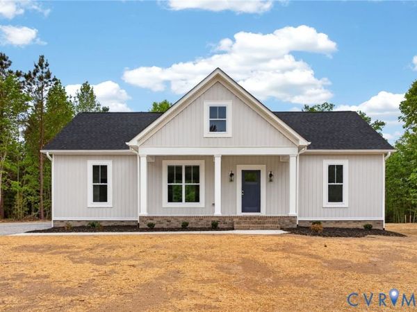 257 E Sunrise Drive, Warsaw, VA 22572