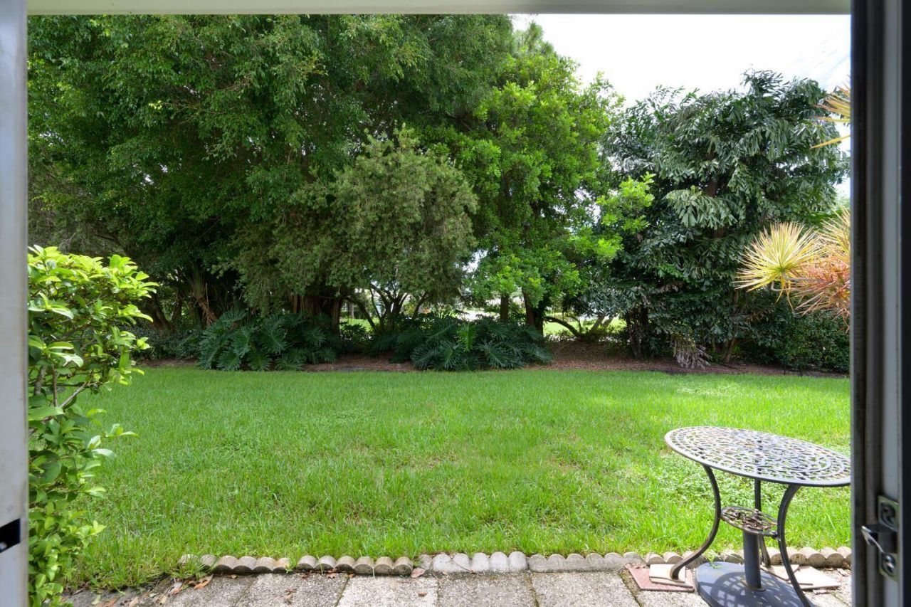 2394 SW Foxpoint Way, Palm City, FL 34990 Photo