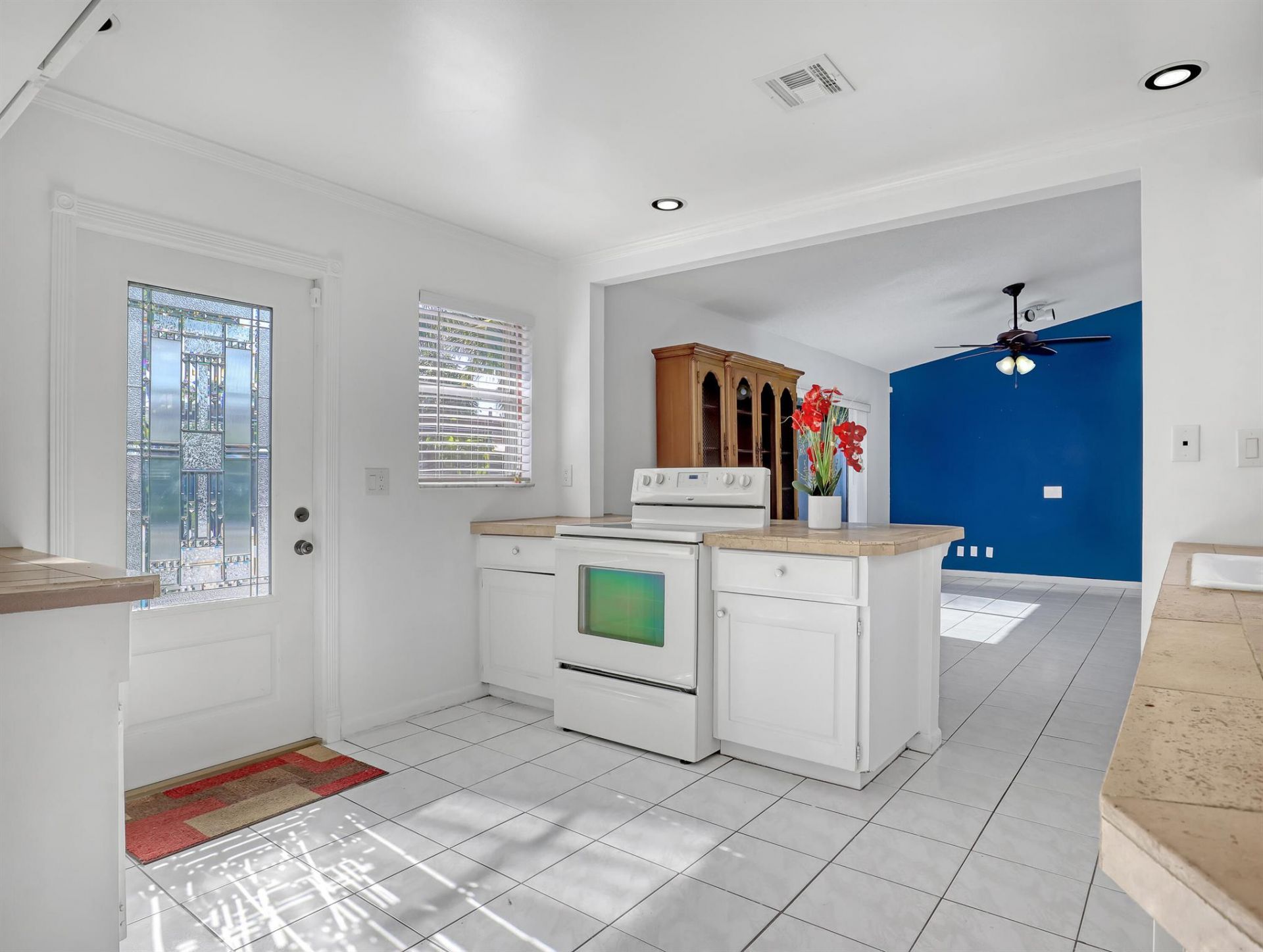 10404 Carmen Lane, Royal Palm Beach, FL 33411 Photo