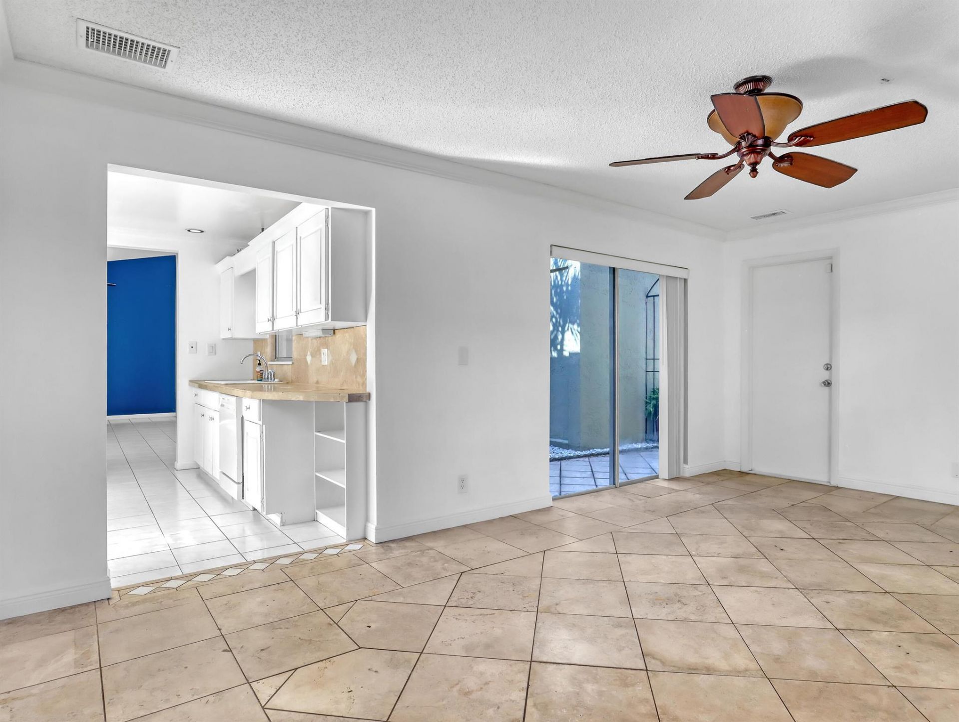 10404 Carmen Lane, Royal Palm Beach, FL 33411 Photo