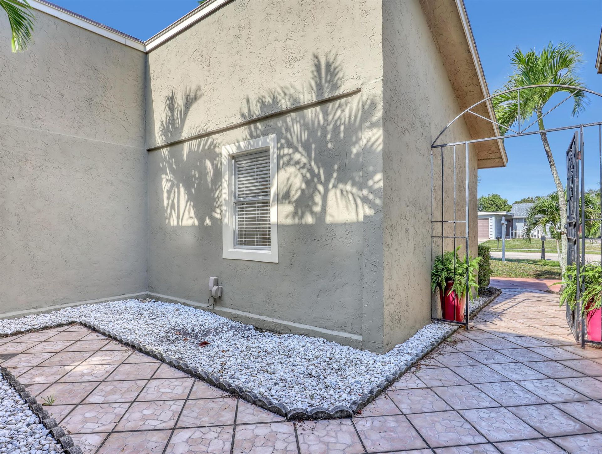 10404 Carmen Lane, Royal Palm Beach, FL 33411 Photo