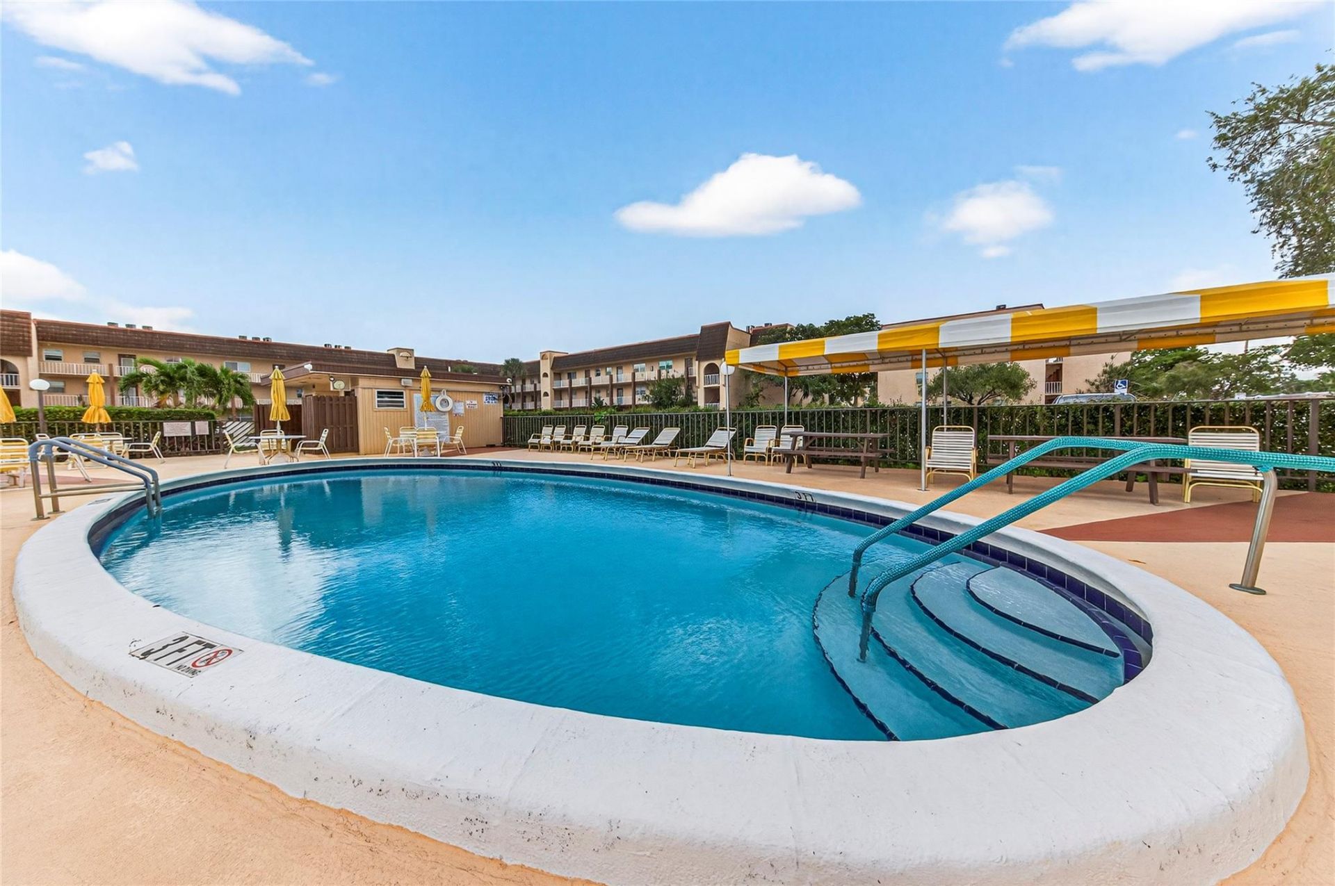 2900 N Pine Island Road, Unit 312, Sunrise, FL 33322 Photo