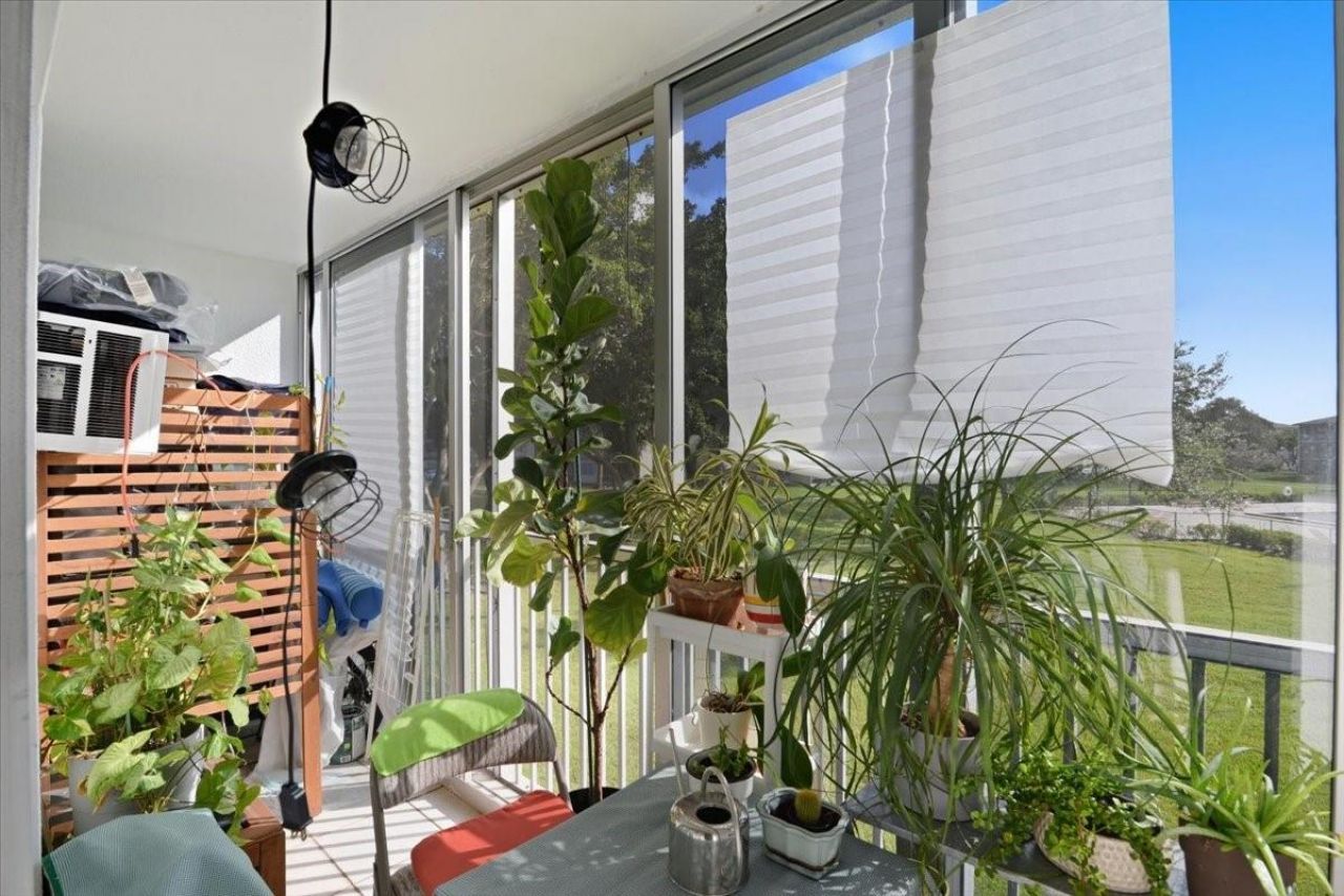 13300 SW 1st Street, Unit 206o, Pembroke Pines, FL 33027 Photo