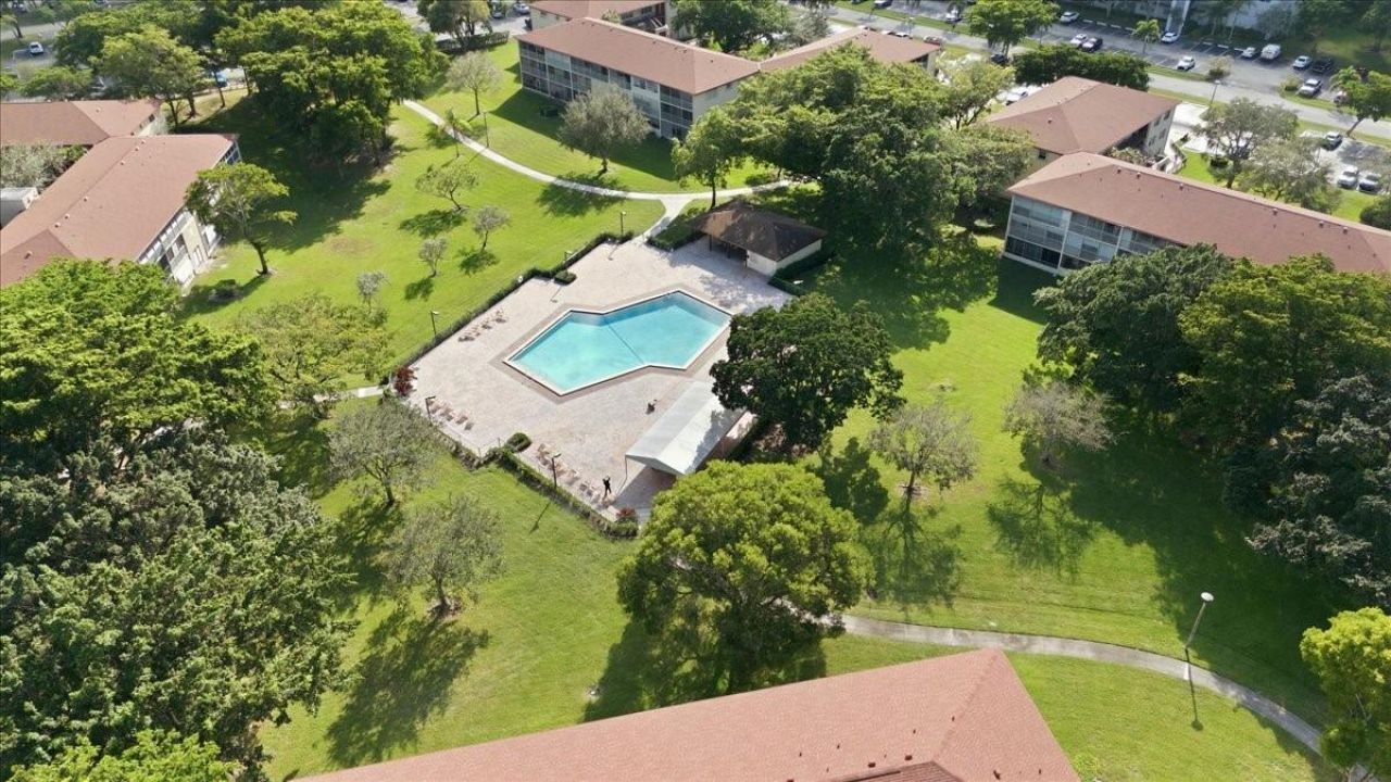 13300 SW 1st Street, Unit 206o, Pembroke Pines, FL 33027 Photo