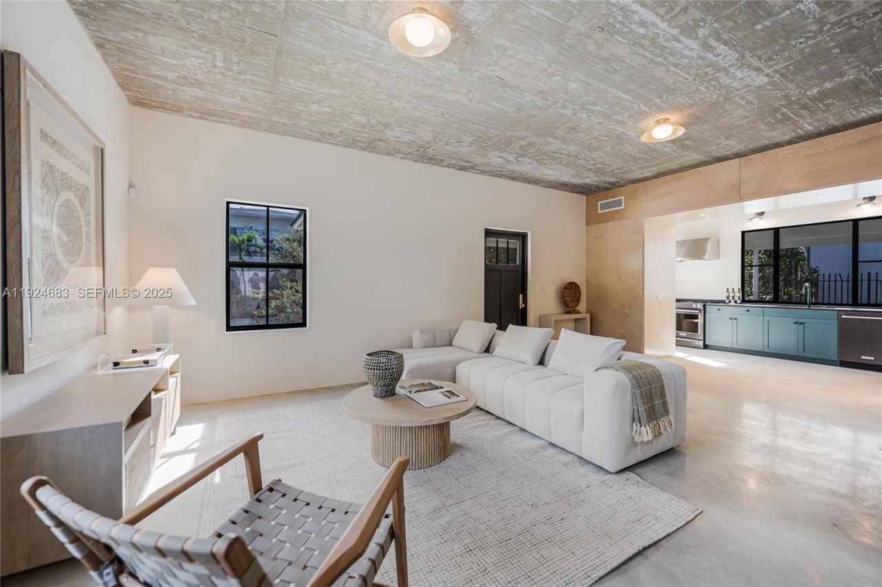 3603 Thomas Avenue, Miami, FL 33133 Photo