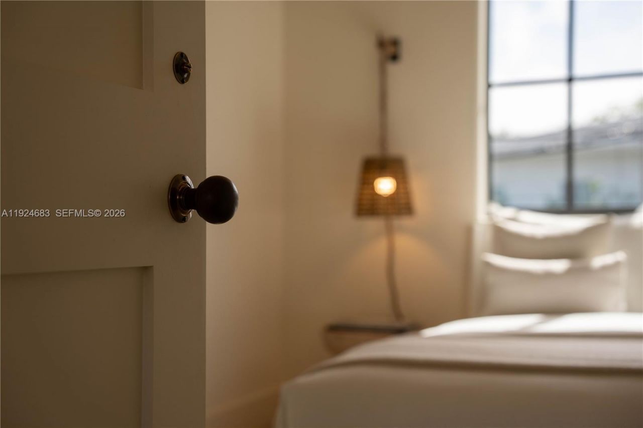 3603 Thomas Avenue, Miami, FL 33133 Photo