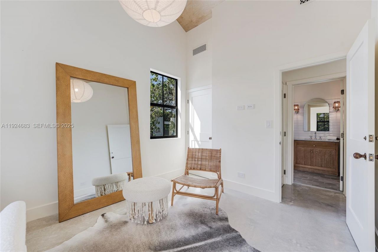 3603 Thomas Avenue, Miami, FL 33133 Photo