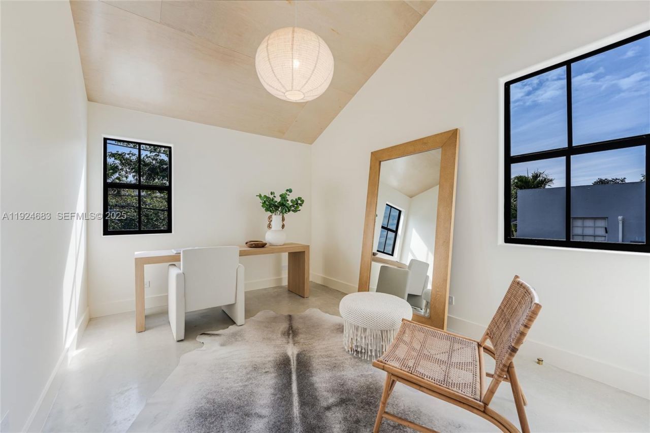 3603 Thomas Avenue, Miami, FL 33133 Photo