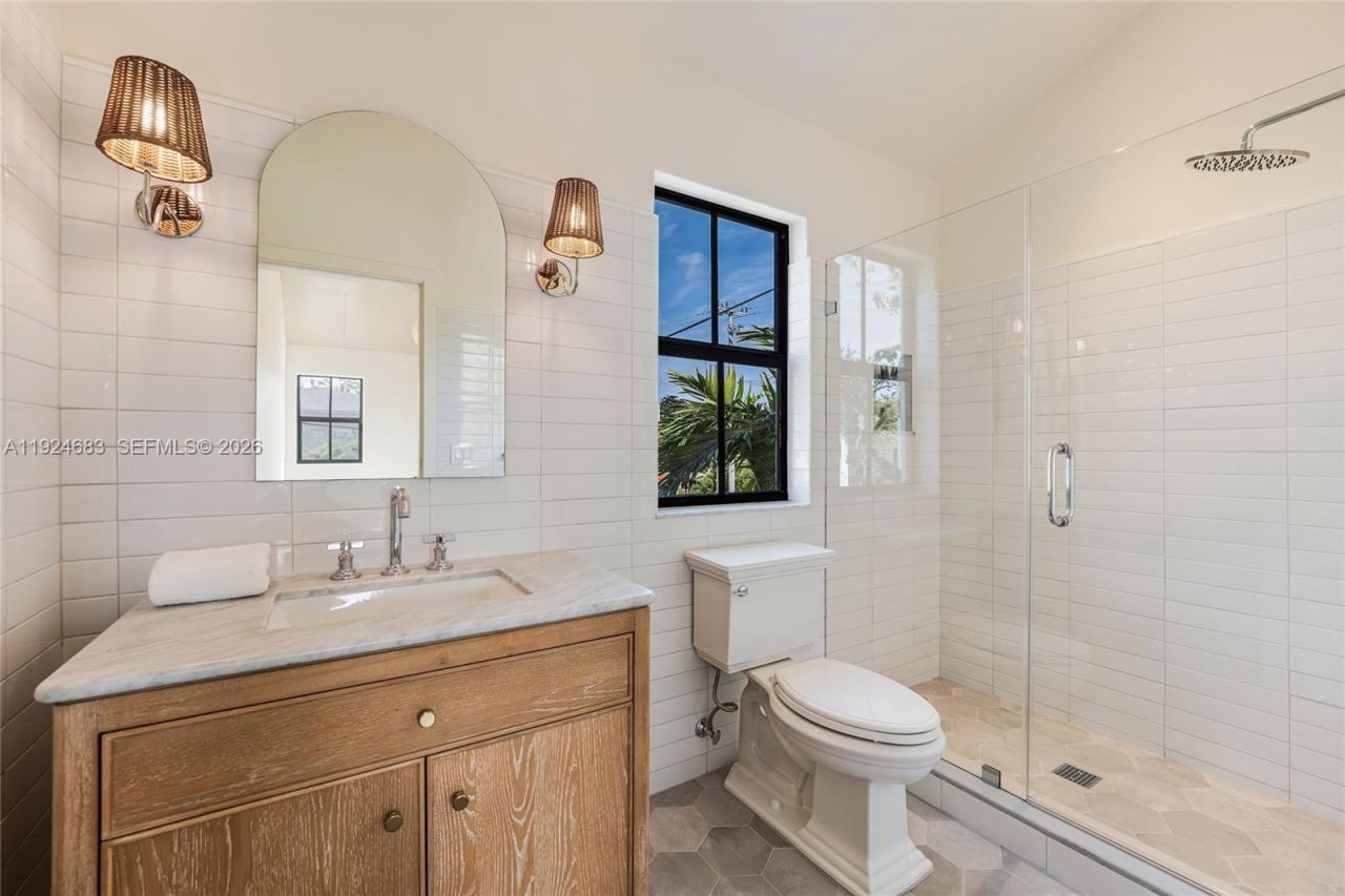 3603 Thomas Avenue, Miami, FL 33133 Photo