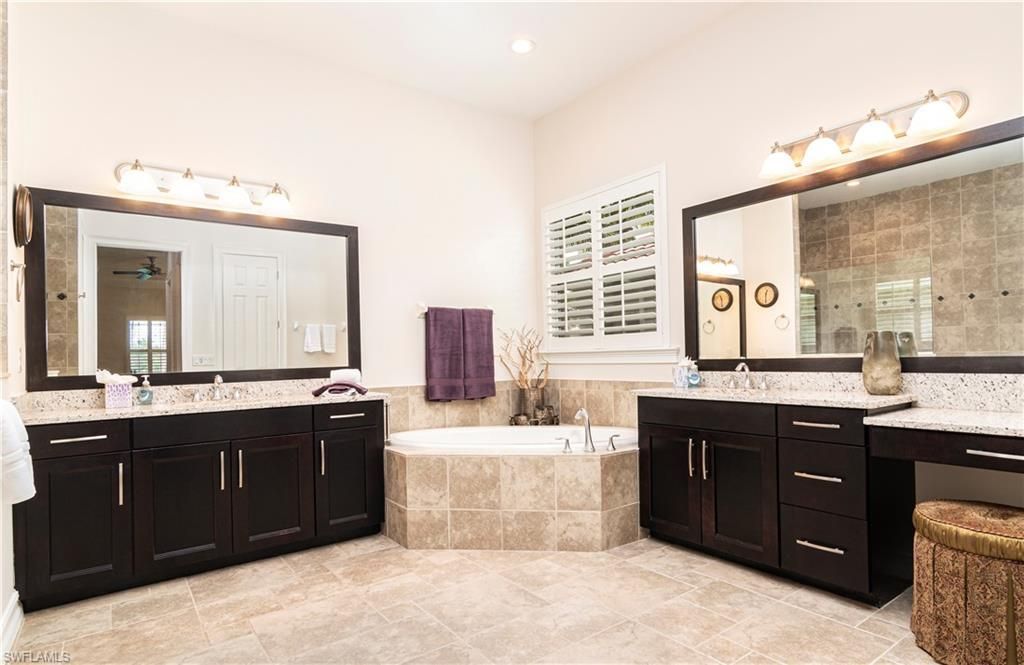 9287 Chiasso Cove Ct, Naples, FL 34114 Photo