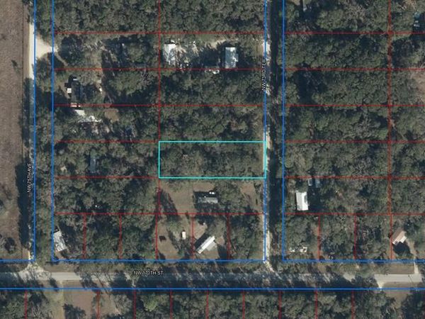 17030 NW 73rd Ter, Fanning Springs, FL 32693