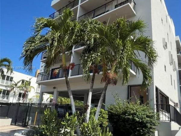 6445 Indian Creek Dr, Unit B10, Miami Beach, FL 33141