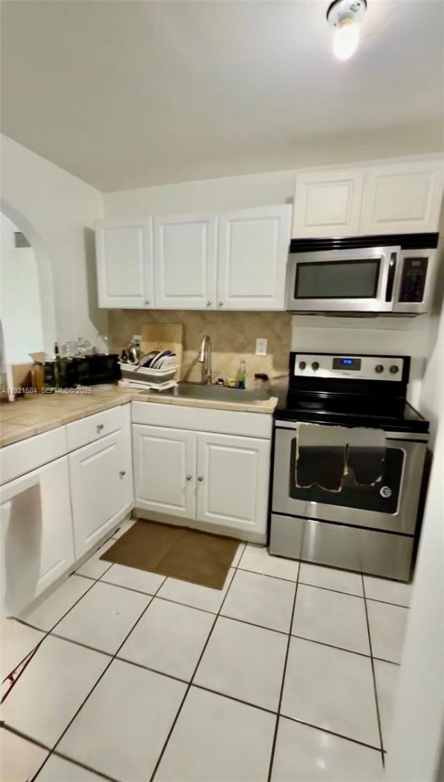 6445 Indian Creek Dr, Unit B10, Miami Beach, FL 33141 Photo