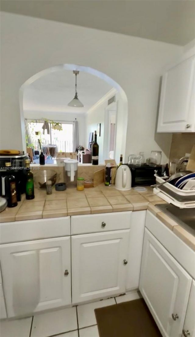 6445 Indian Creek Dr, Unit B10, Miami Beach, FL 33141 Photo