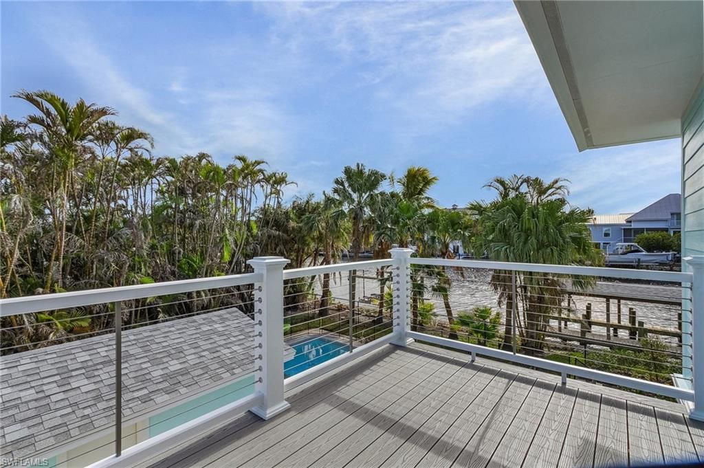 1543 San Carlos Bay Dr, Sanibel, FL 33957 Photo