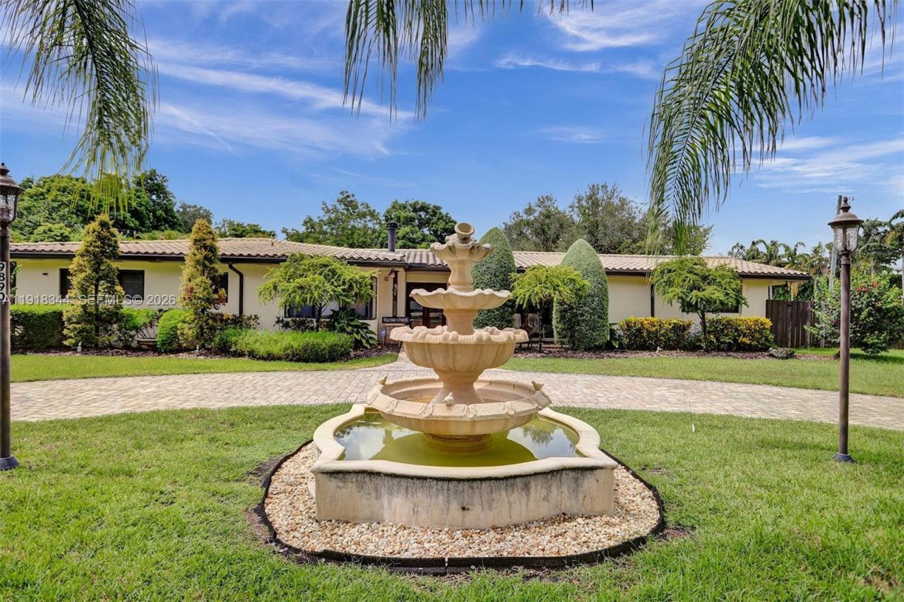 9890 SW 138th St, Miami, FL 33176 Photo