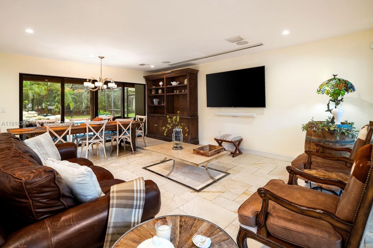 9890 SW 138th St, Miami, FL 33176 Photo