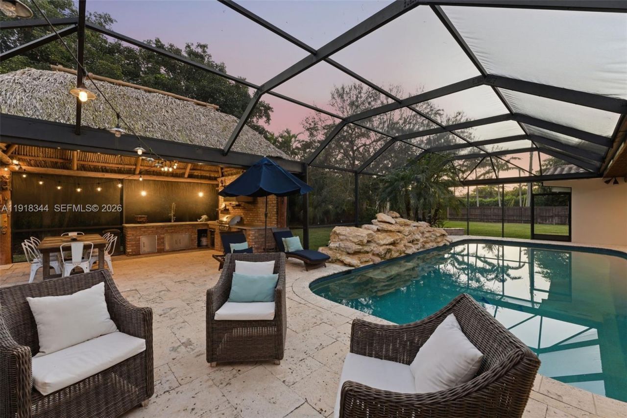 9890 SW 138th St, Miami, FL 33176 Photo