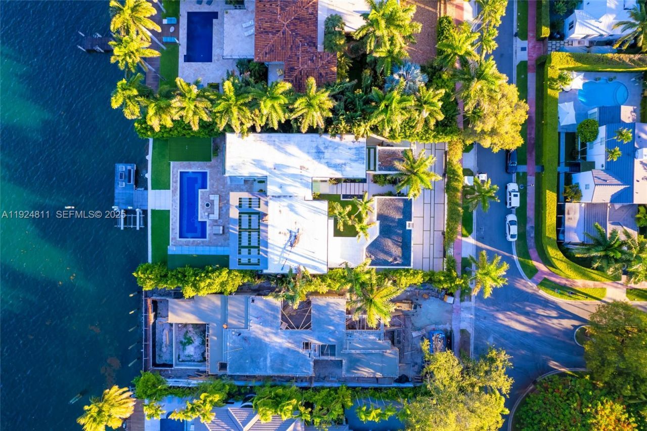 327 E Rivo Alto Dr, Miami Beach, FL 33139 Photo