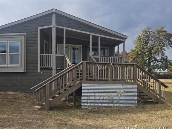 221 Farmhouse Road, Springtown, TX 76082