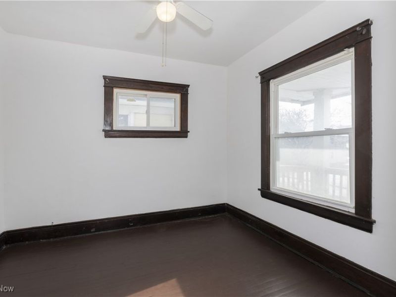 9905 Lamontier Avenue, Cleveland, OH 44104 Photo 15