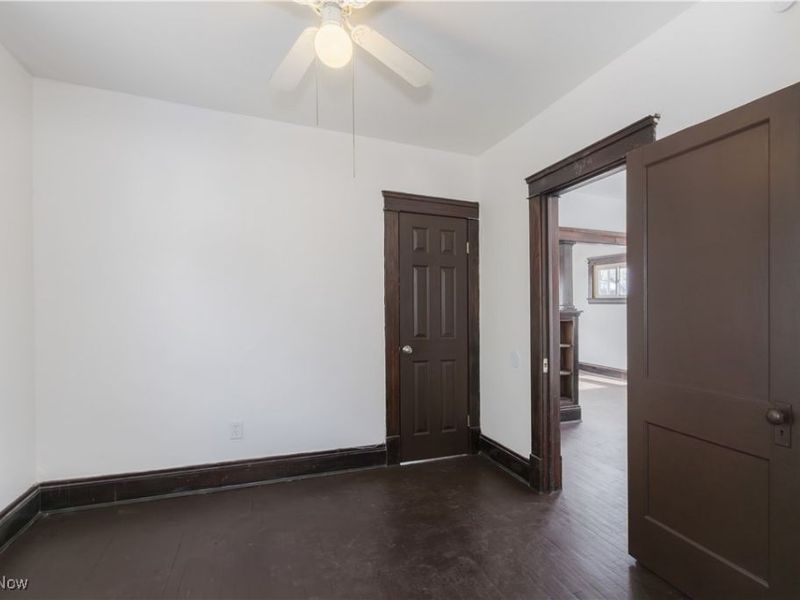 9905 Lamontier Avenue, Cleveland, OH 44104 Photo 20