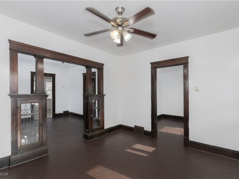 9905 Lamontier Avenue, Cleveland, OH 44104 Photo 4