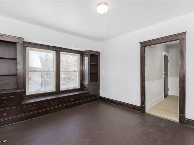 9905 Lamontier Avenue, Cleveland, OH 44104 Photo 7