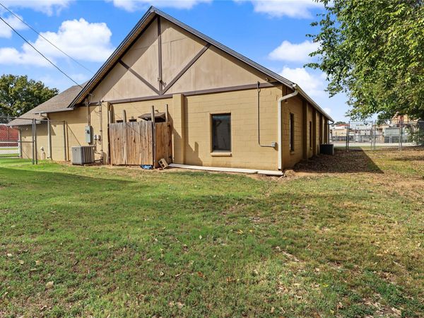 206 E 3rd Street, Skiatook, OK 74070
