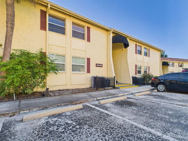 7512 DOLONITA DRIVE, TAMPA, FL 33615