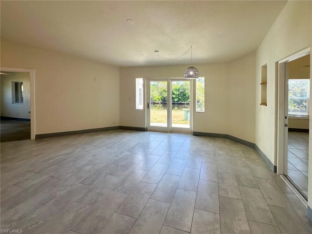 137 Meta St, Fort Myers, FL 33905 Photo