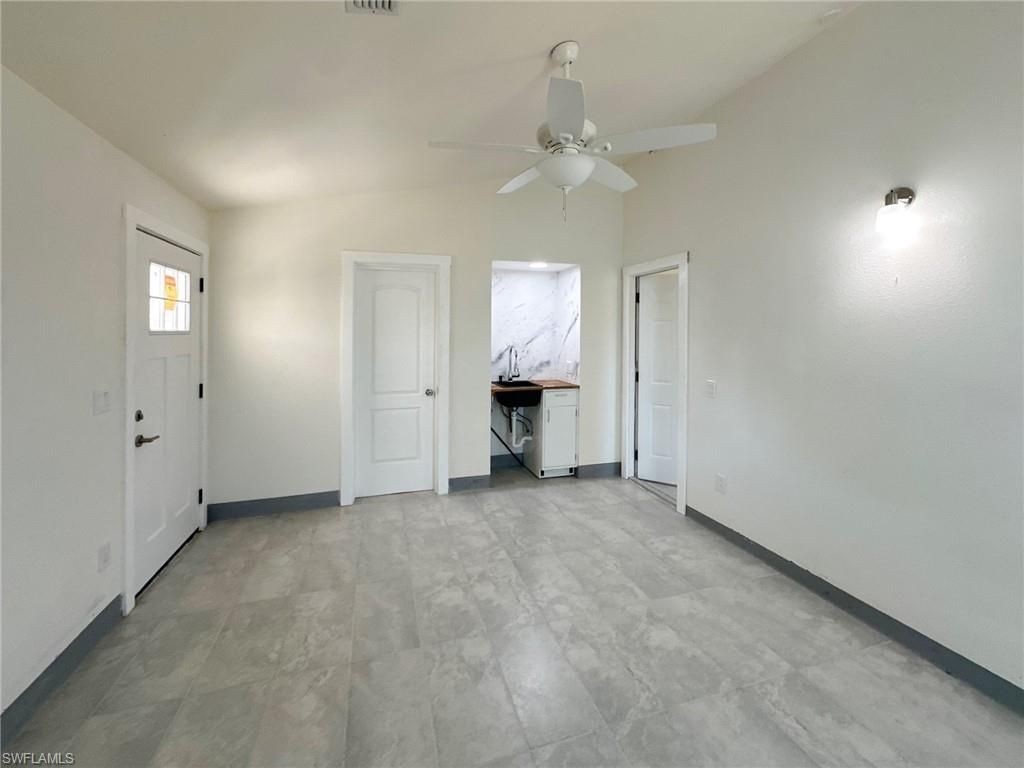 137 Meta St, Fort Myers, FL 33905 Photo